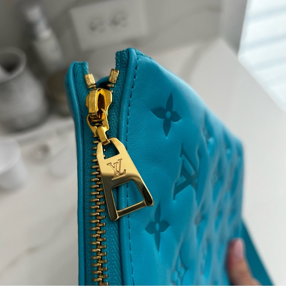Louis Vuitton RARE Coussin PM in Turquoise - Picture 9 of 16
